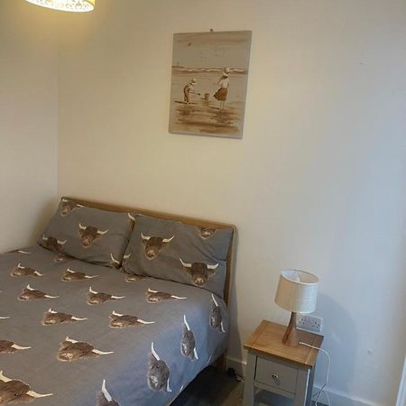 2 Bed Flat Right In Centre Of Portrush Town Leilighet Eksteriør bilde