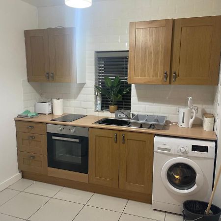 2 Bed Flat Right In Centre Of Portrush Town Leilighet Eksteriør bilde